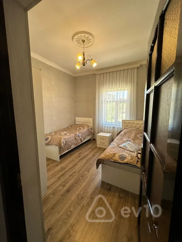 Kirayə verilir 4 otaqlı həyət evi 150 m²