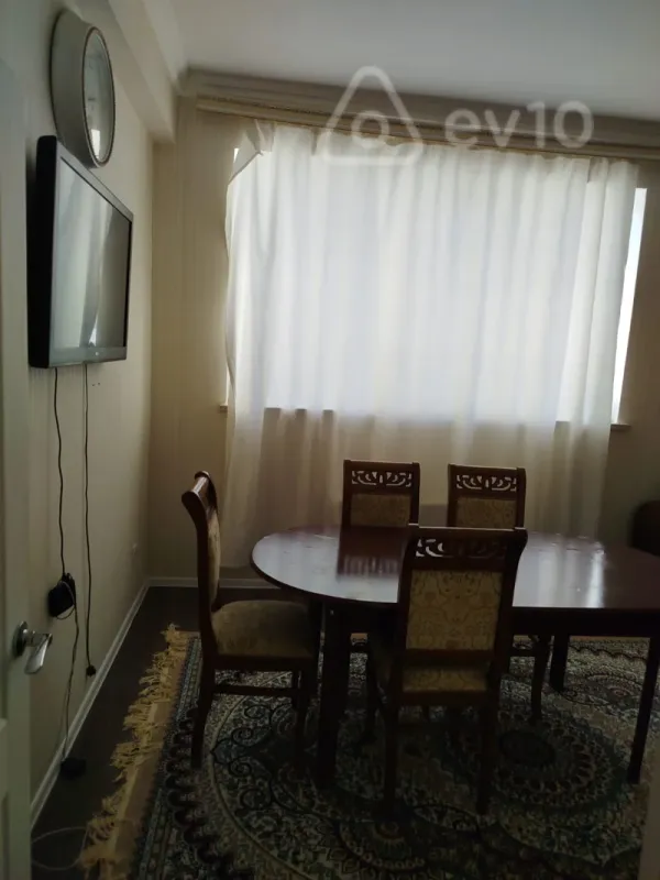 Kirayə verilir 2 otaqlı yeni tikili 60 m²