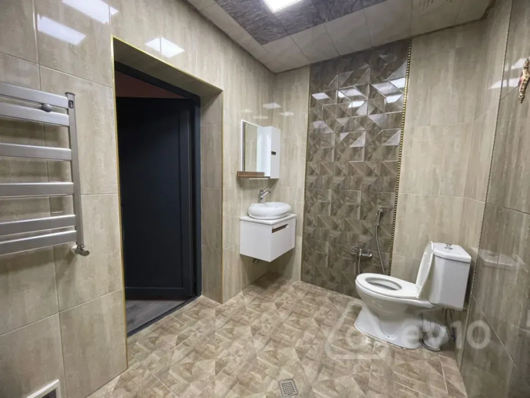 Kirayə verilir 5 otaqlı həyət evi 300 m²