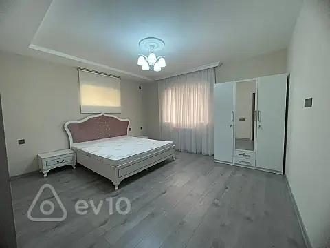 Kirayə verilir 5 otaqlı həyət evi 300 m²