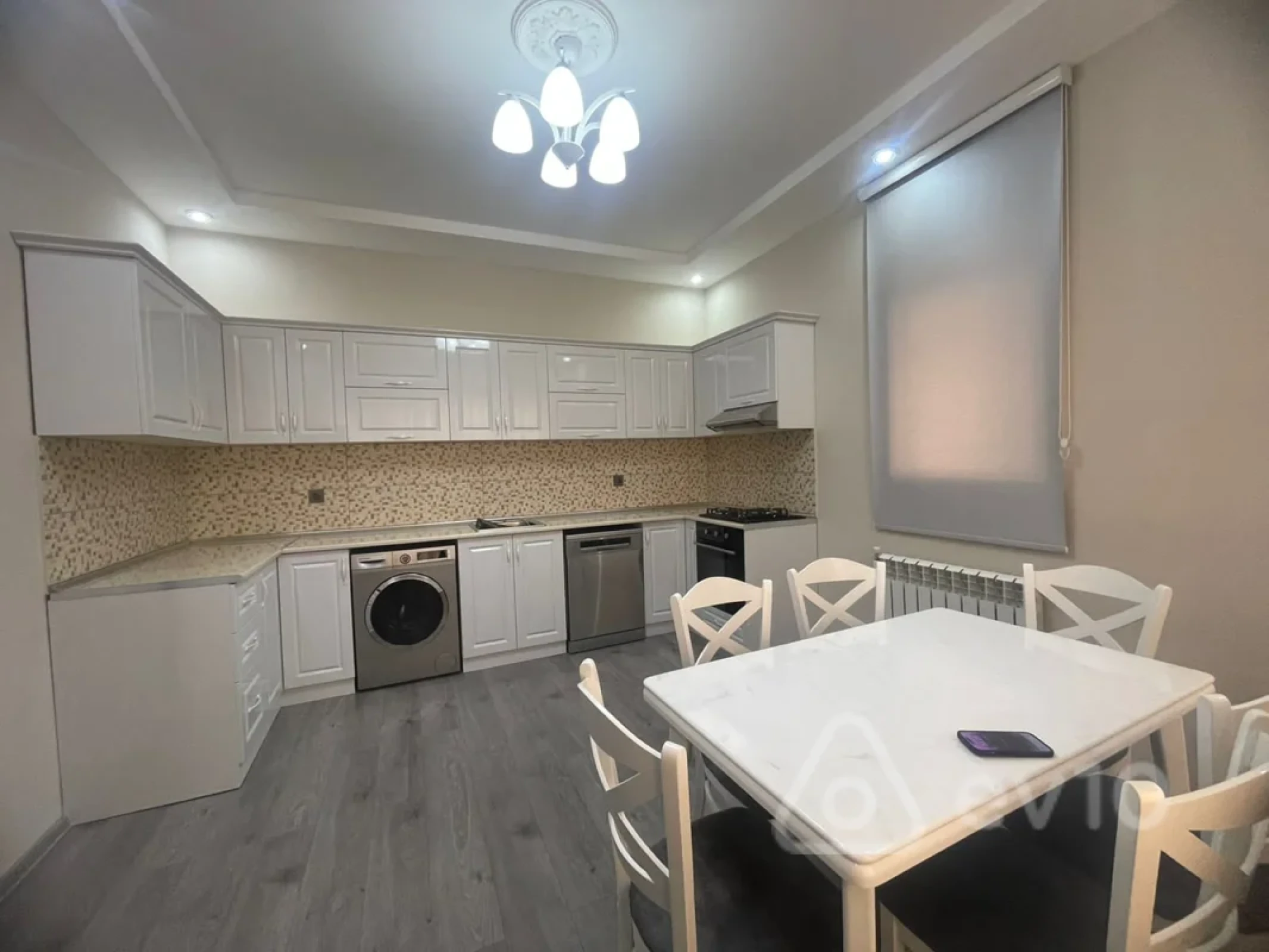 Kirayə verilir 5 otaqlı həyət evi 300 m²