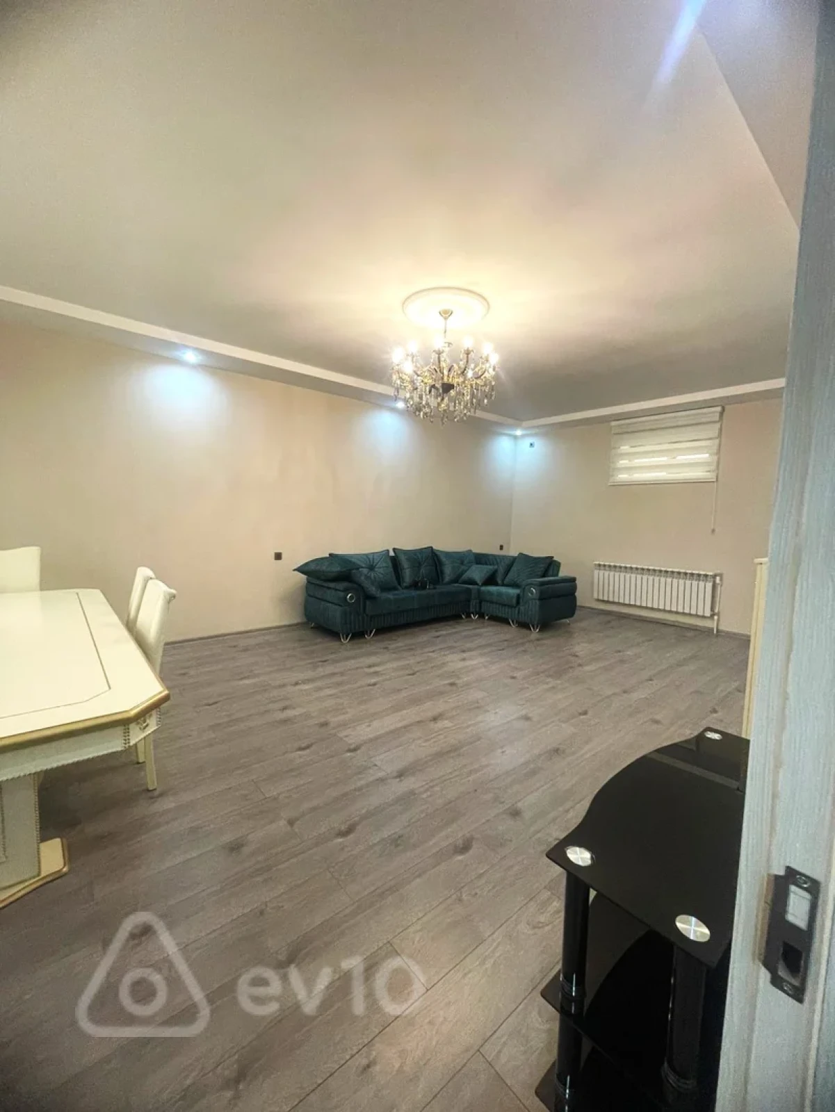Kirayə verilir 5 otaqlı həyət evi 300 m²