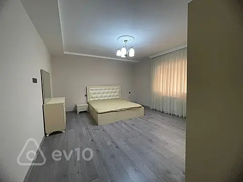 Kirayə verilir 5 otaqlı həyət evi 300 m²