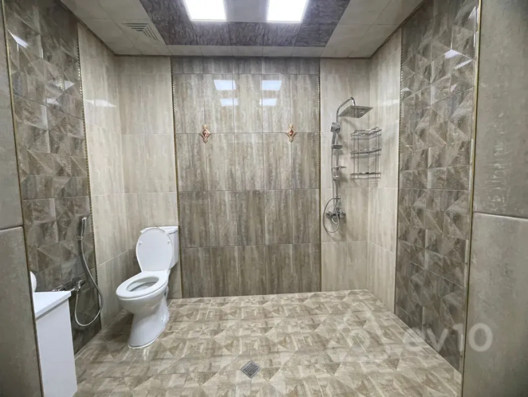 Kirayə verilir 5 otaqlı həyət evi 300 m²
