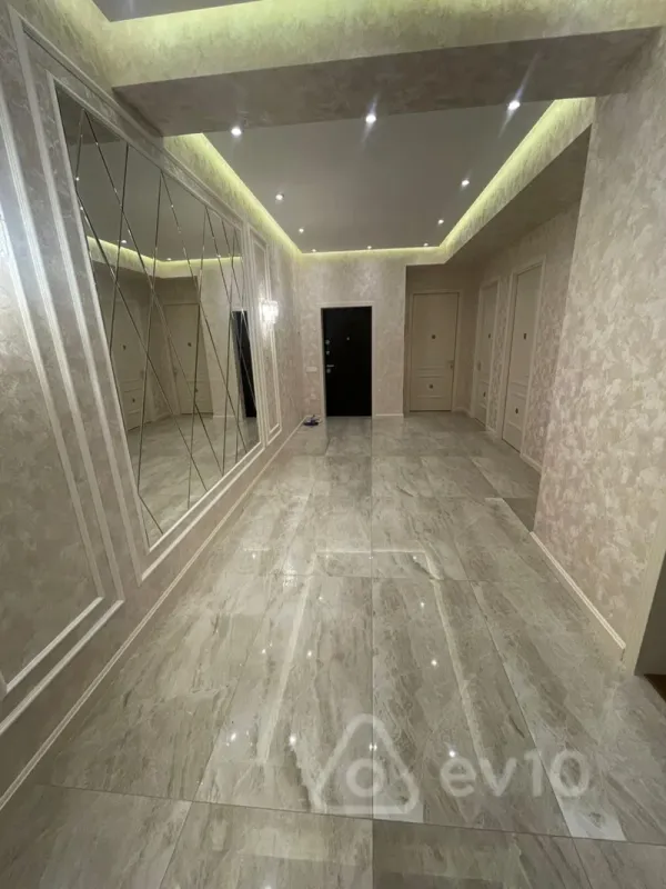 Kirayə verilir 3 otaqlı yeni tikili 115 m²