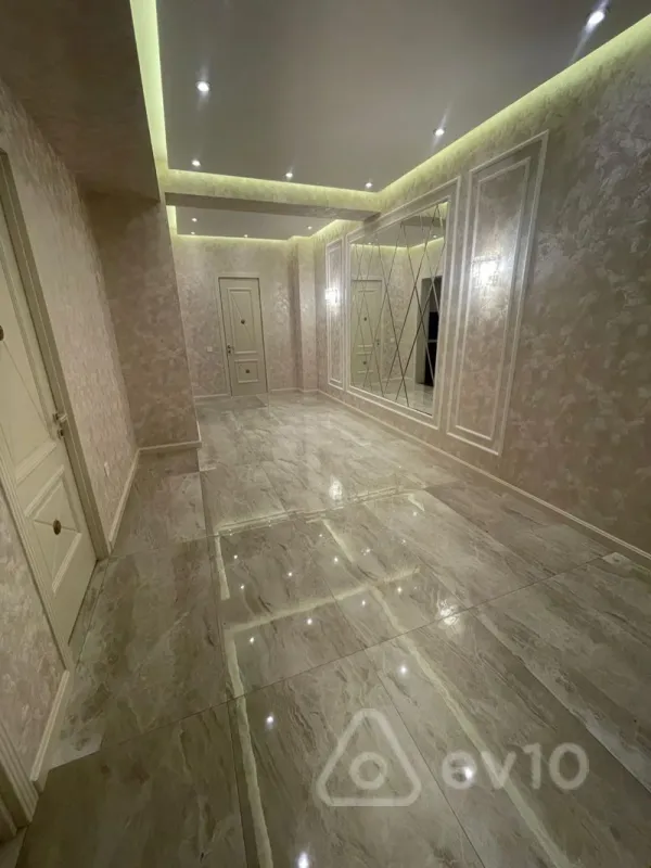 Kirayə verilir 3 otaqlı yeni tikili 115 m²