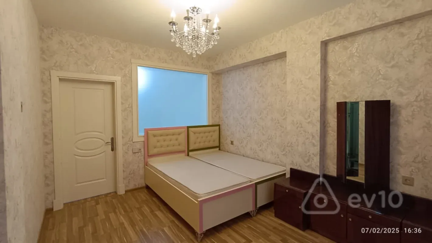 Satılır 3 otaqlı yeni tikili 106 m²