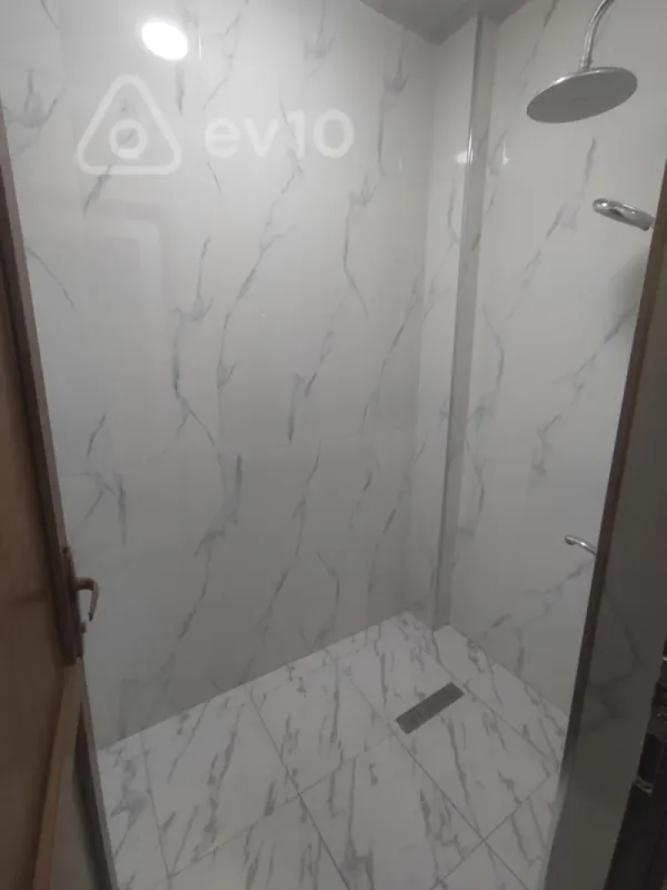 Satılır 3 otaqlı yeni tikili 106 m²