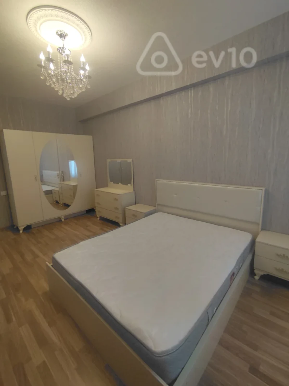 Satılır 3 otaqlı yeni tikili 106 m²