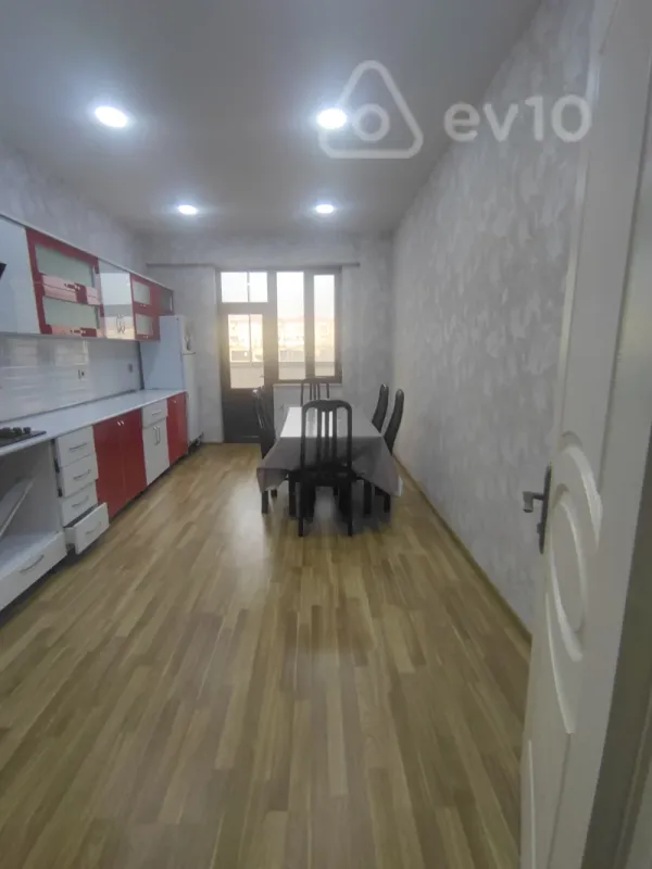 Satılır 3 otaqlı yeni tikili 106 m²