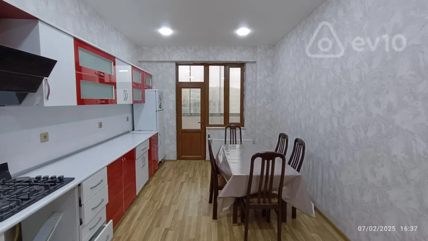 Satılır 3 otaqlı yeni tikili 106 m²
