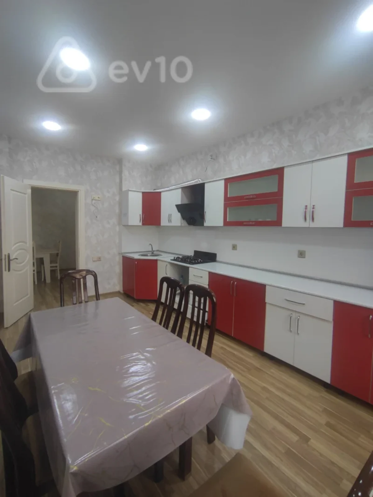 Satılır 3 otaqlı yeni tikili 106 m²
