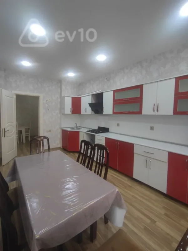 Satılır 3 otaqlı yeni tikili 106 m²