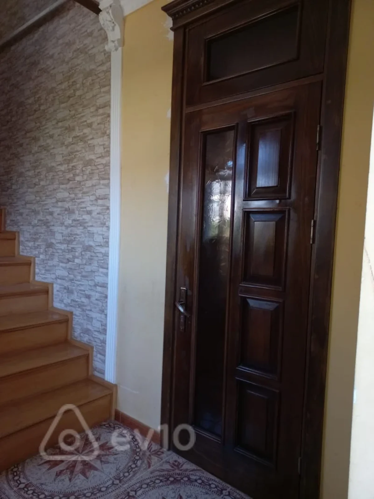 Kirayə verilir 6 otaqlı həyət evi 240 m²