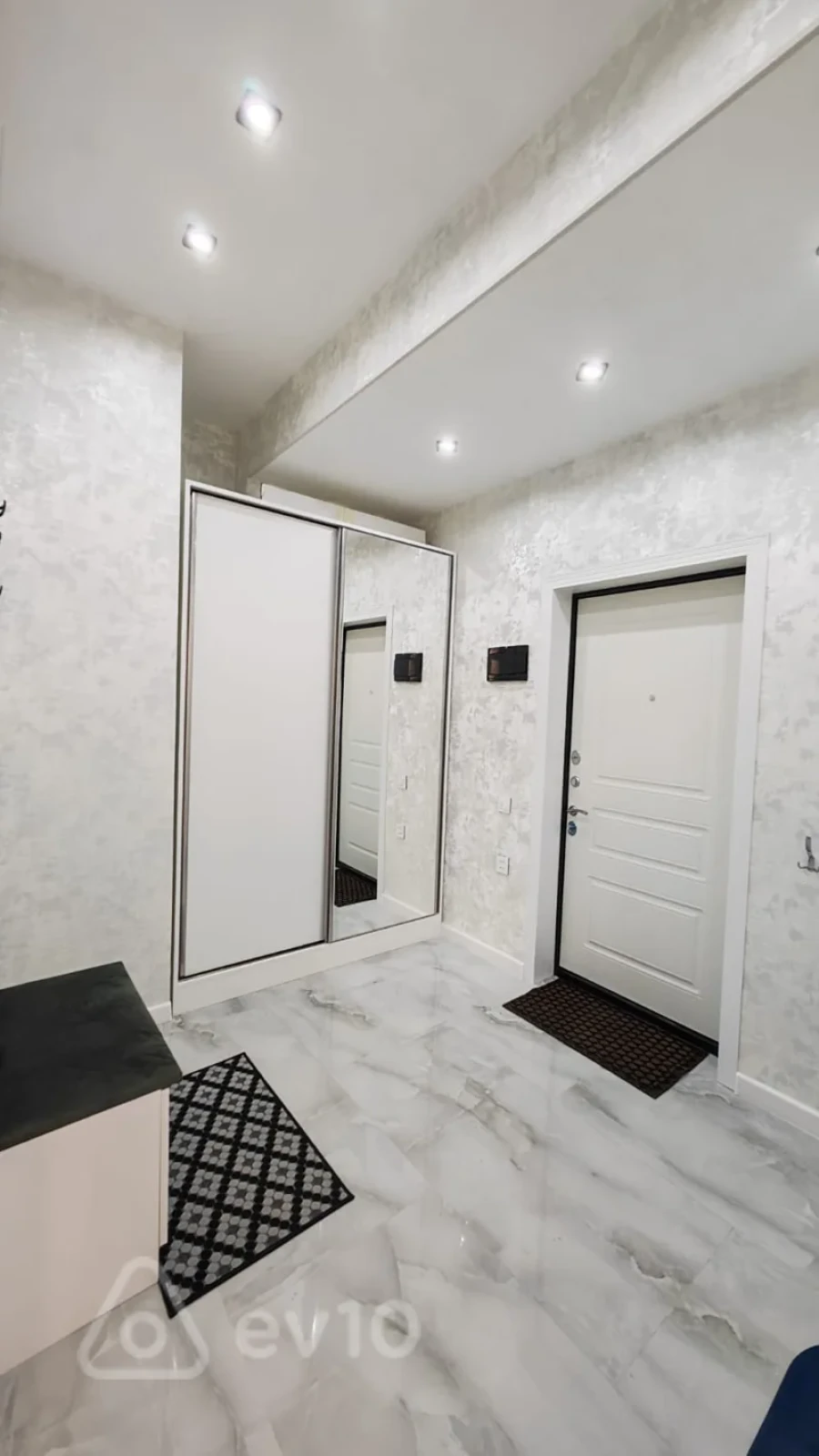 Satılır 2 otaqlı yeni tikili 58 m²