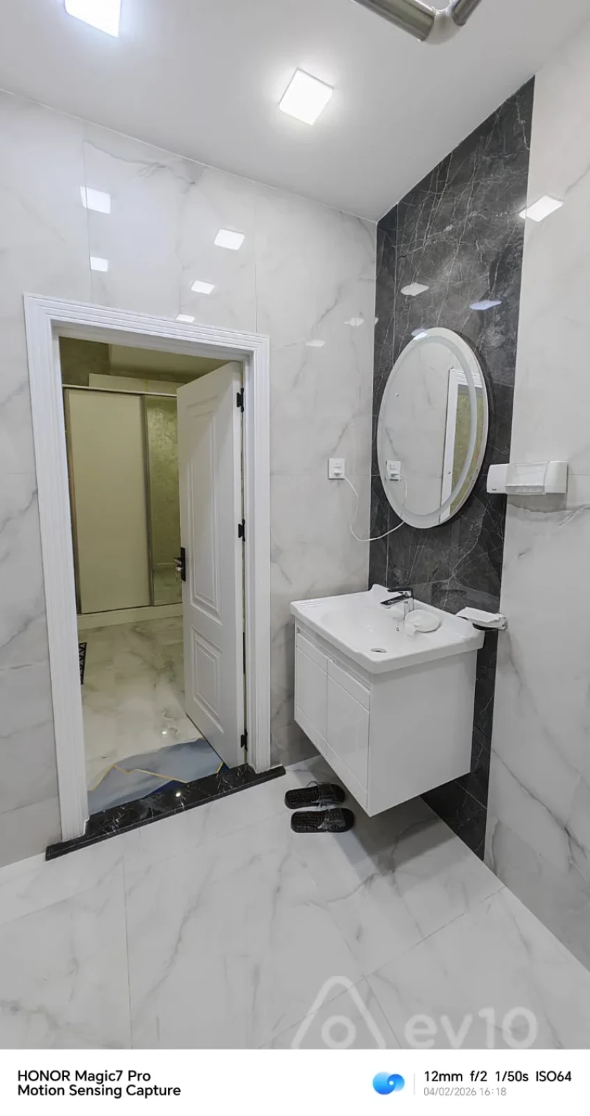Satılır 2 otaqlı yeni tikili 58 m²