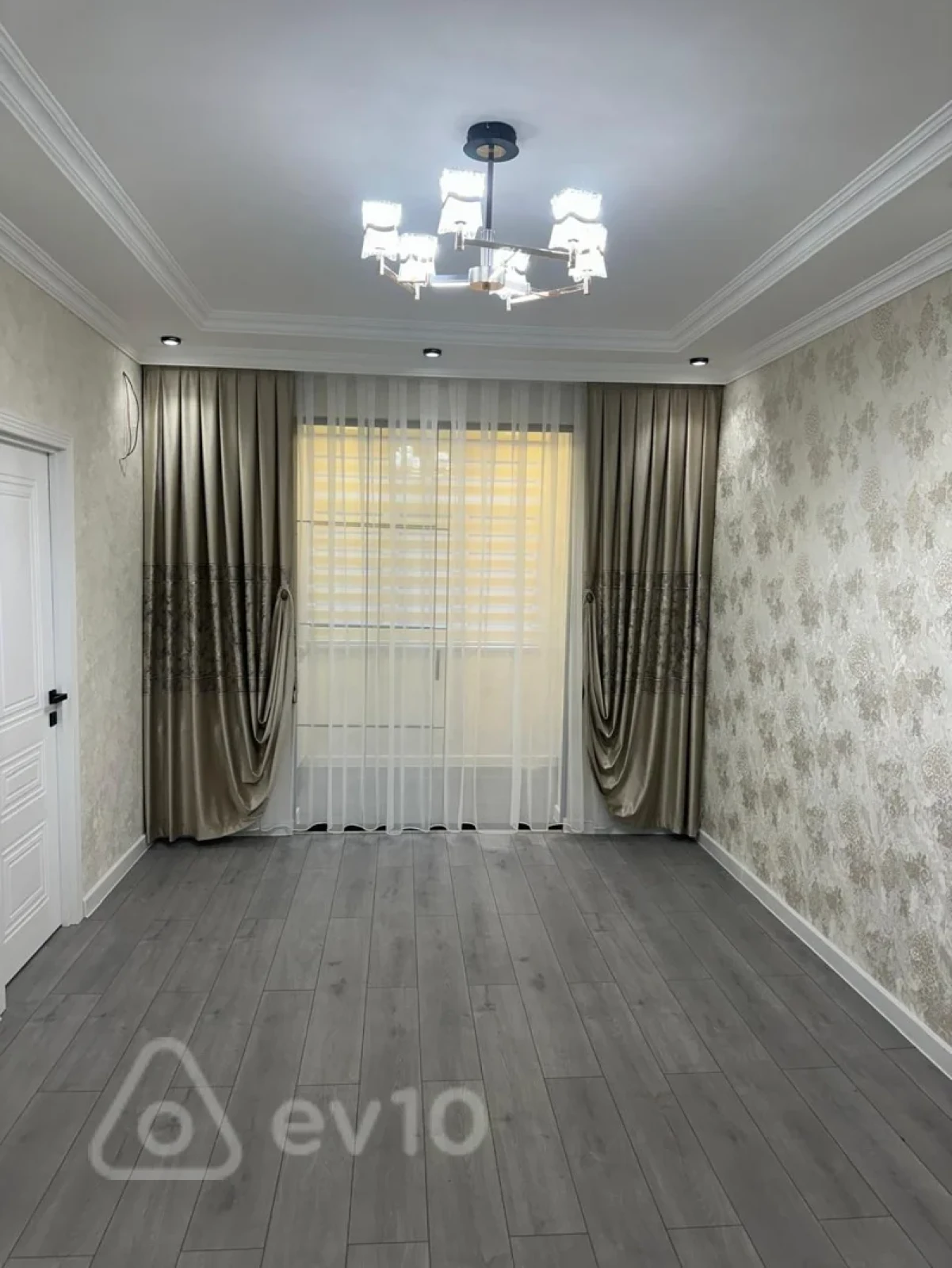 Satılır 3 otaqlı köhnə tikili 50 m²