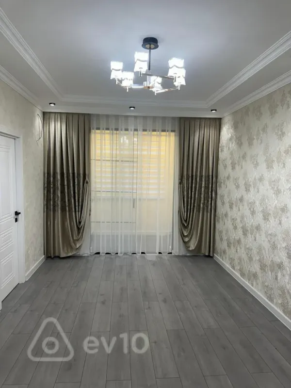 Satılır 3 otaqlı köhnə tikili 50 m²