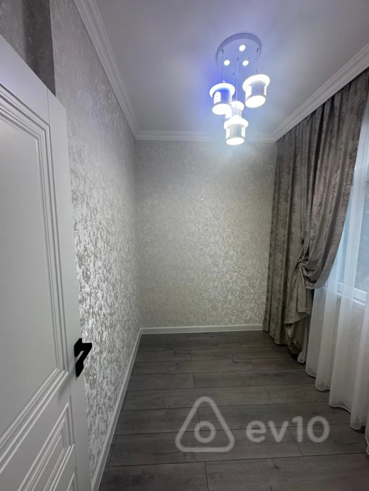 Satılır 3 otaqlı köhnə tikili 50 m²