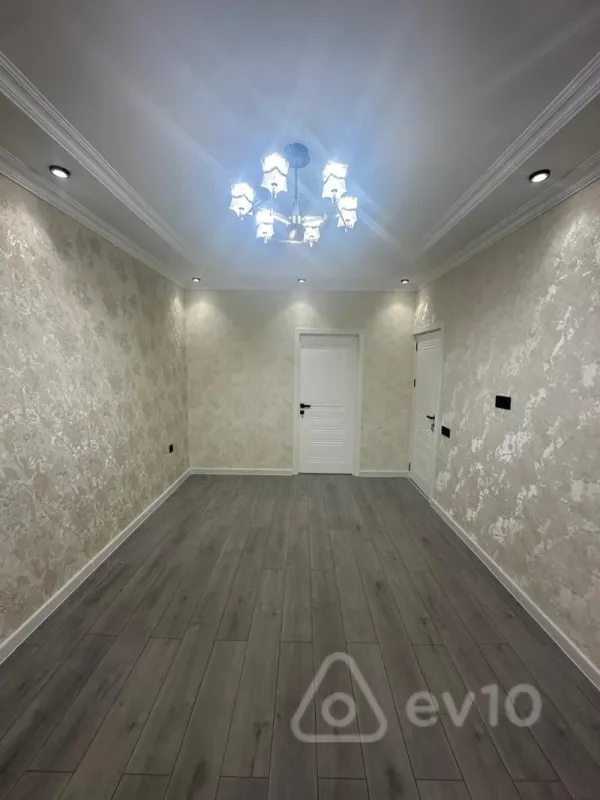 Satılır 3 otaqlı köhnə tikili 50 m²