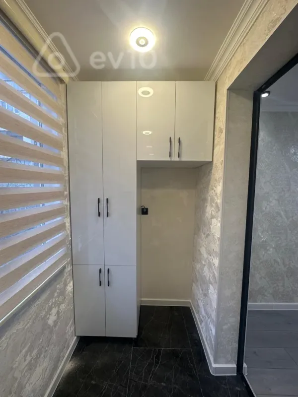 Satılır 3 otaqlı köhnə tikili 50 m²