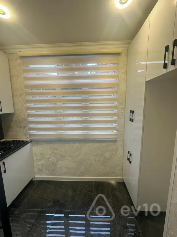 Satılır 3 otaqlı köhnə tikili 50 m²