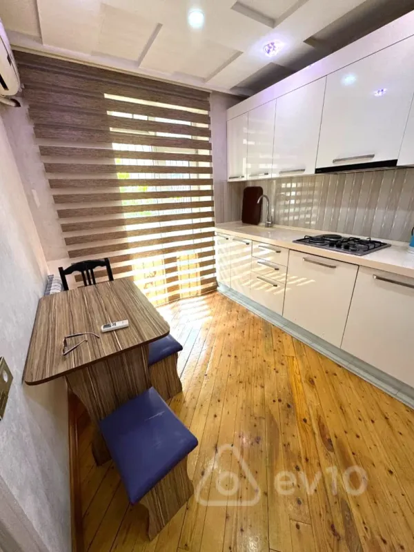Kirayə verilir 1 otaqlı yeni tikili 43 m²