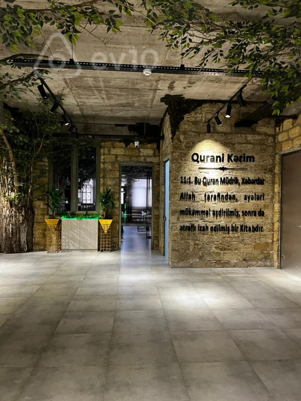 Kirayə verilir 3 otaqlı ofis 110 m²