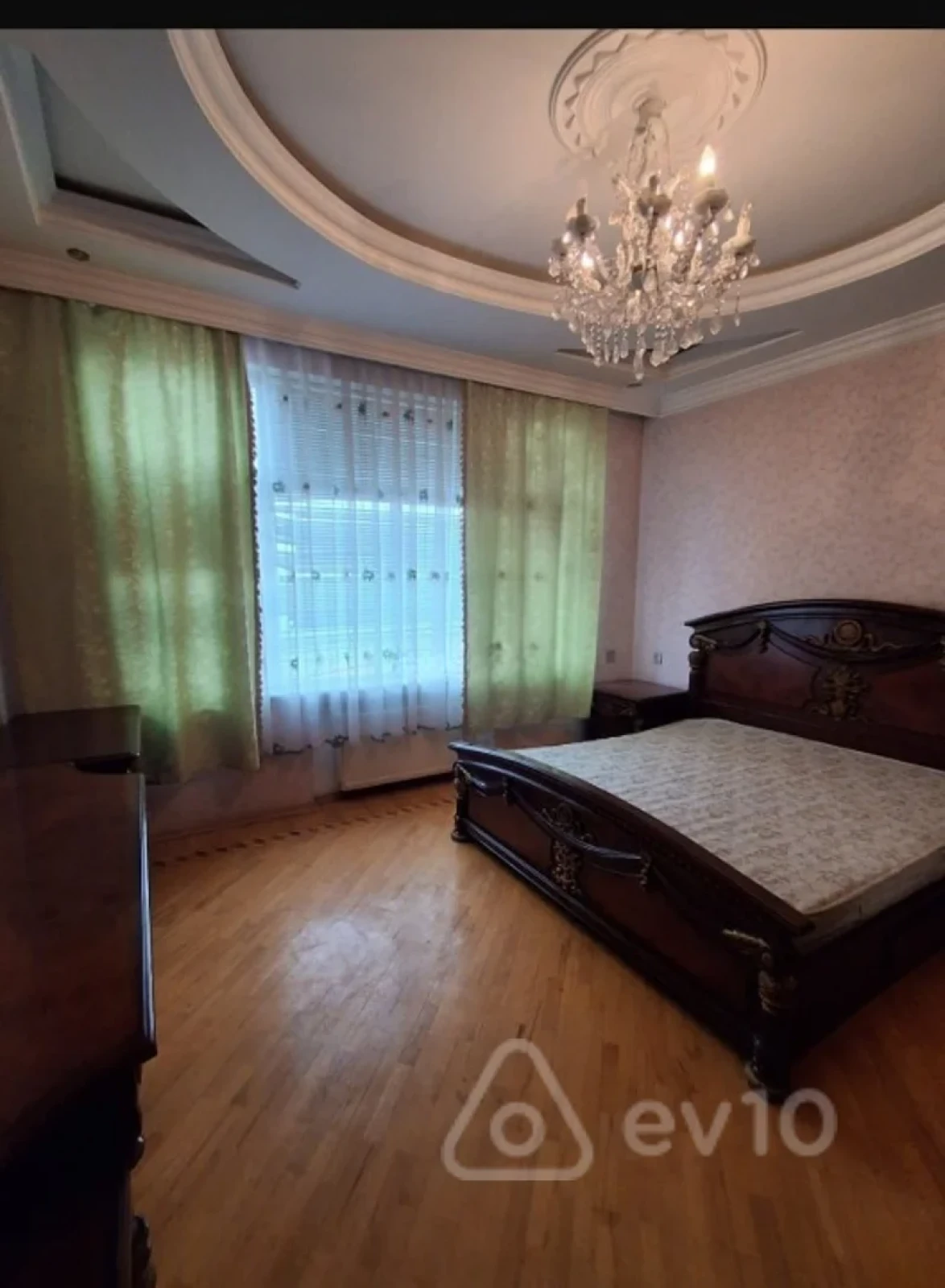 Kirayə verilir 3 otaqlı yeni tikili 130 m²