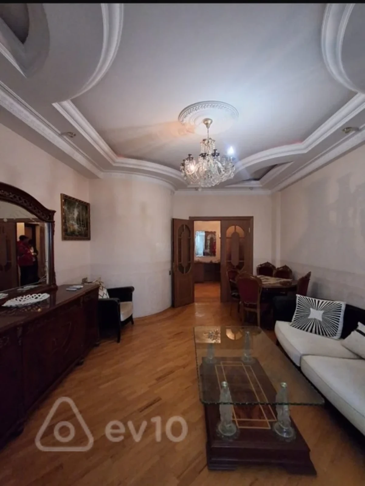 Kirayə verilir 3 otaqlı yeni tikili 130 m²