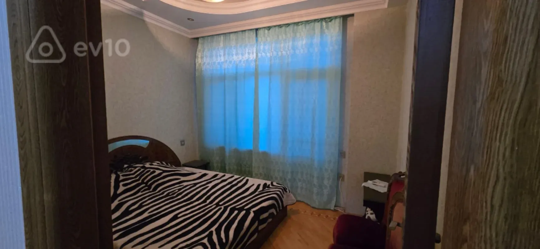 Kirayə verilir 3 otaqlı yeni tikili 130 m²