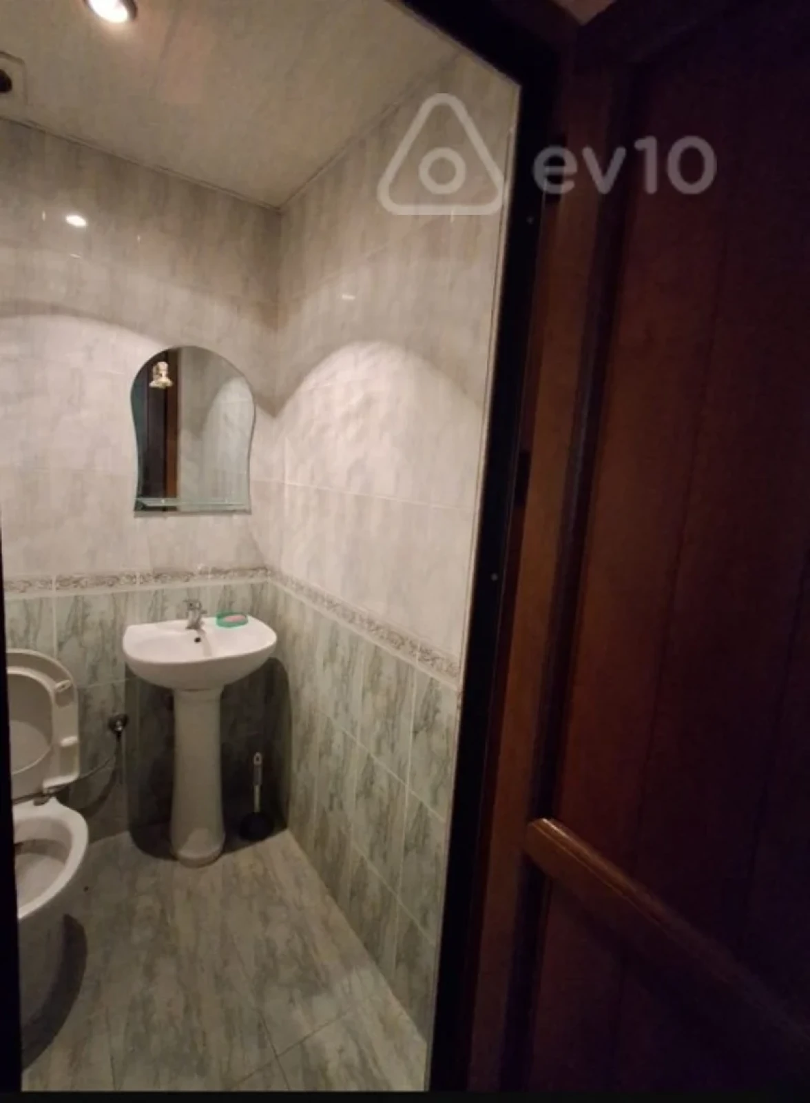 Kirayə verilir 3 otaqlı yeni tikili 130 m²