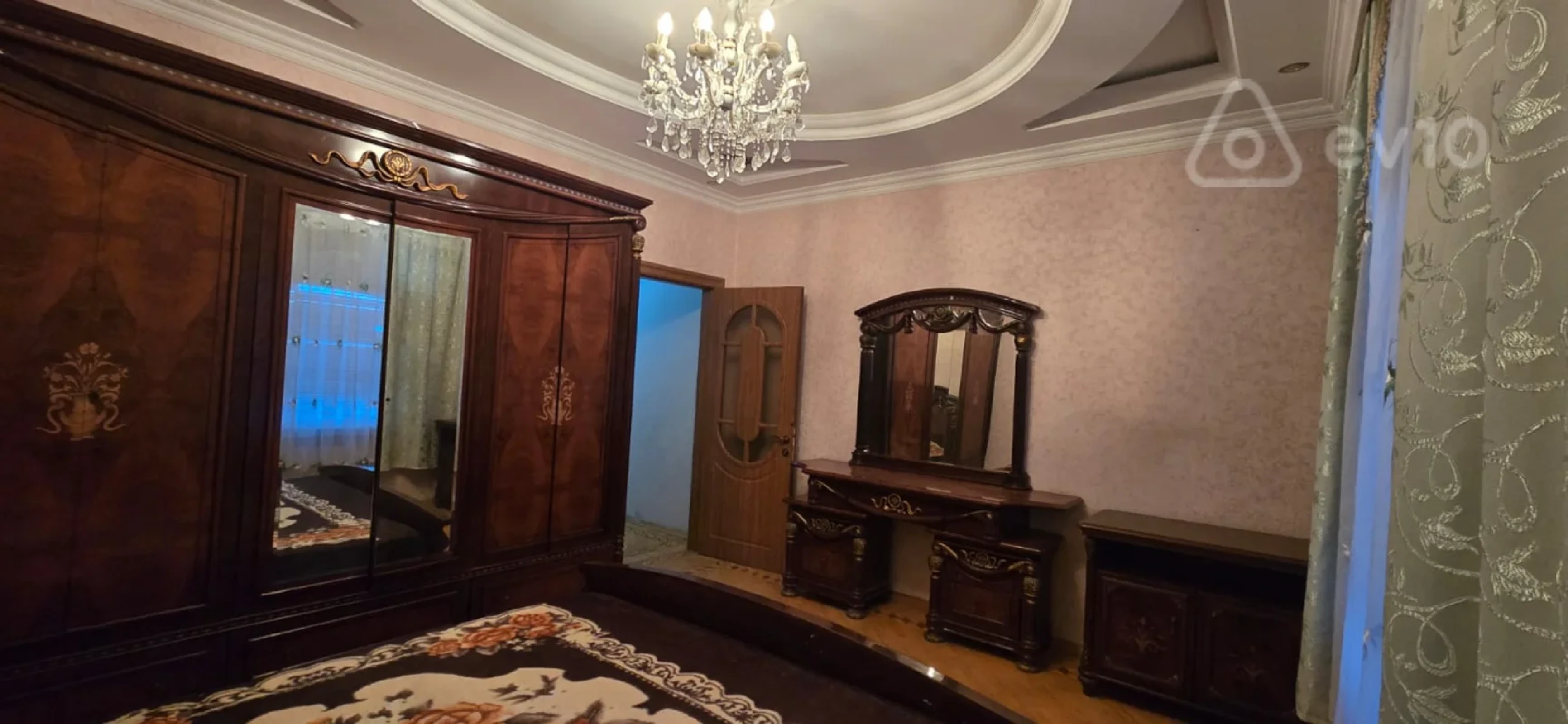 Kirayə verilir 3 otaqlı yeni tikili 130 m²