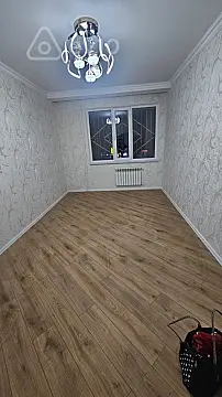 Kirayə verilir 2 otaqlı köhnə tikili 65 m²