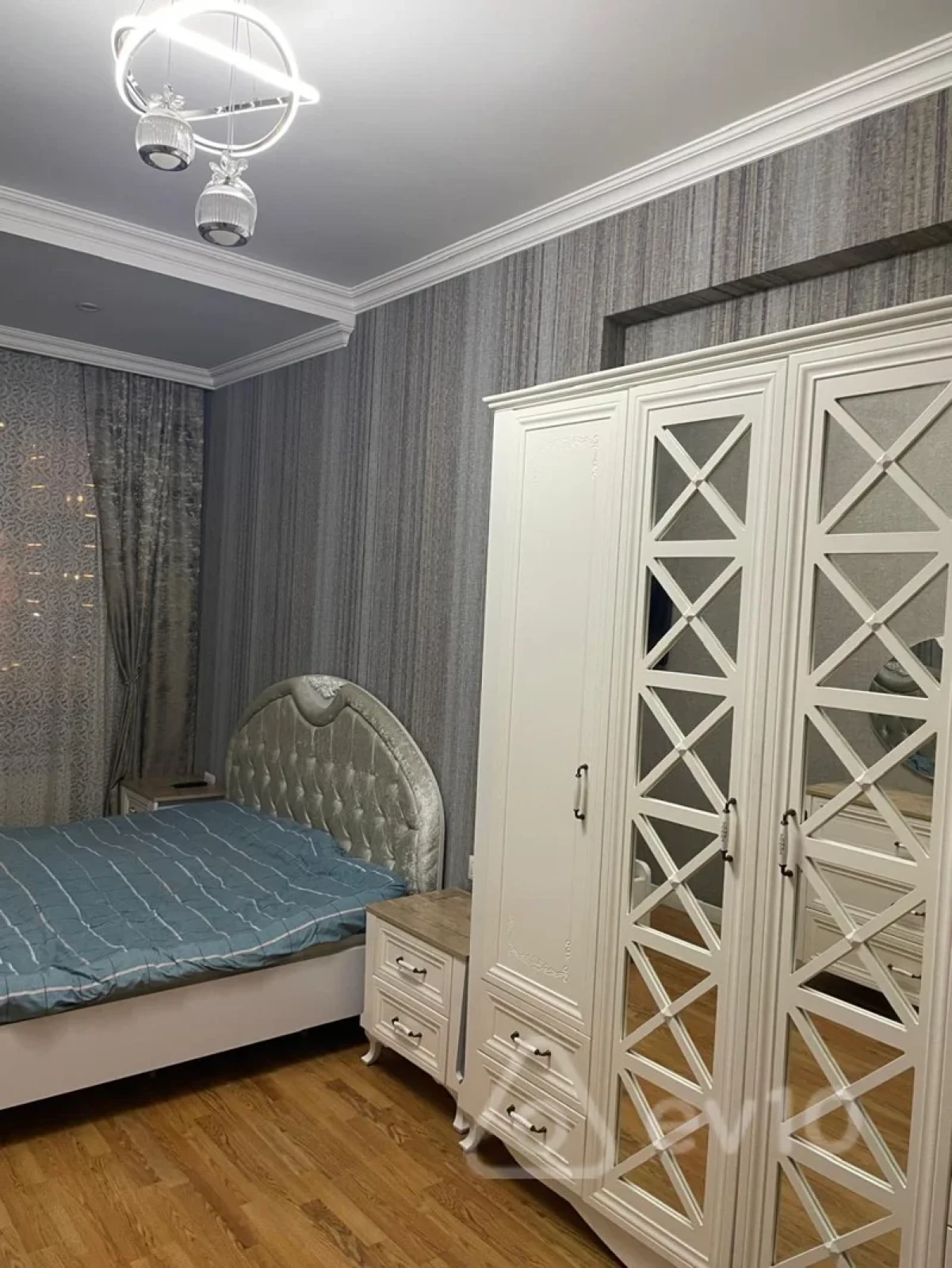 Kirayə verilir 2 otaqlı köhnə tikili 70 m²