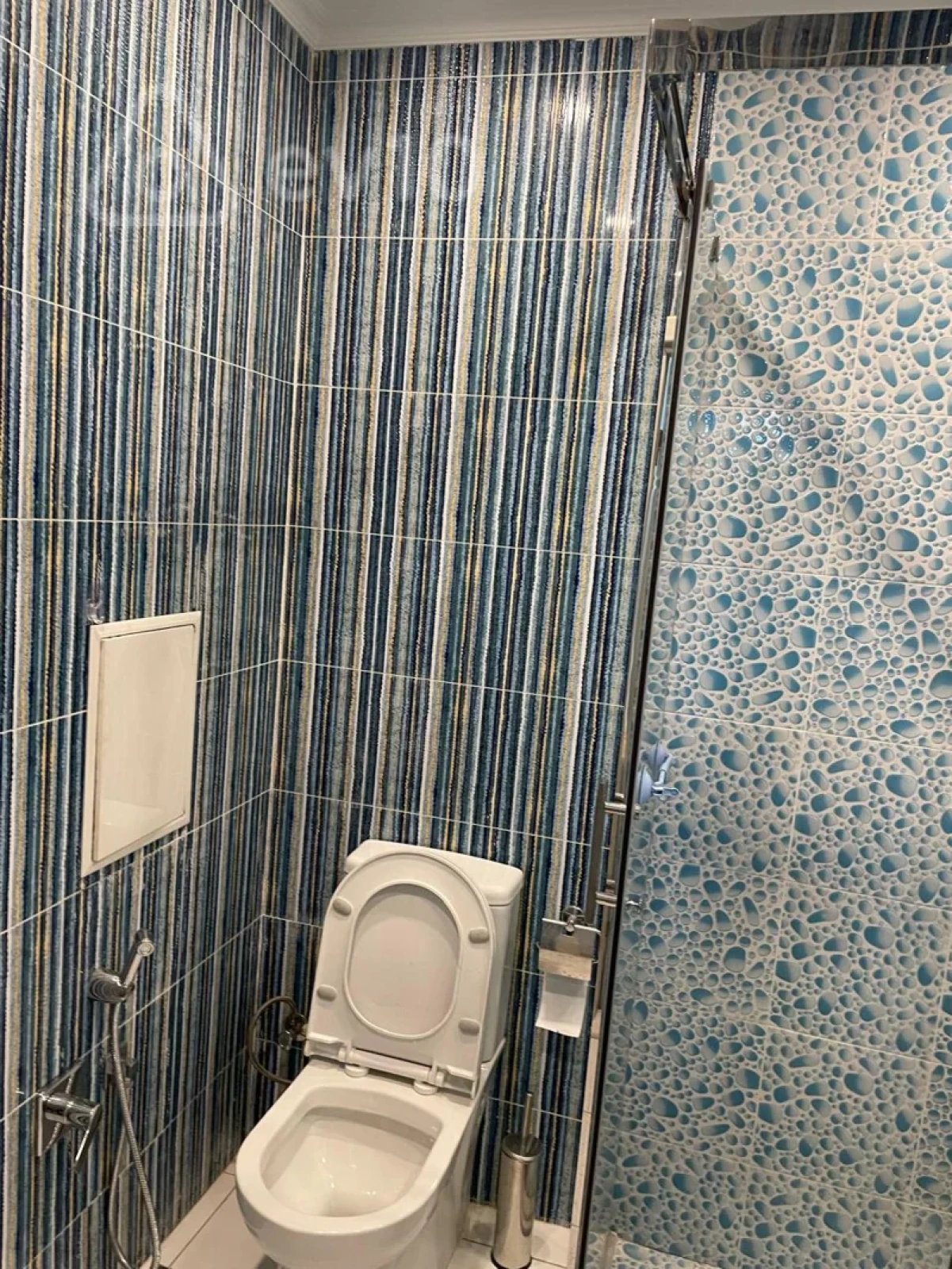 Kirayə verilir 2 otaqlı köhnə tikili 70 m²