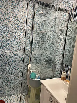 Kirayə verilir 2 otaqlı köhnə tikili 70 m²