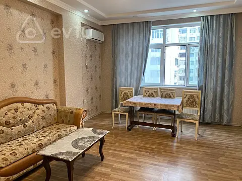 Kirayə verilir 2 otaqlı yeni tikili 64 m²