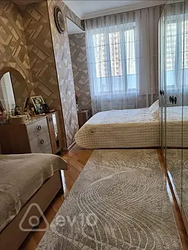 Satılır 2 otaqlı yeni tikili 74 m²