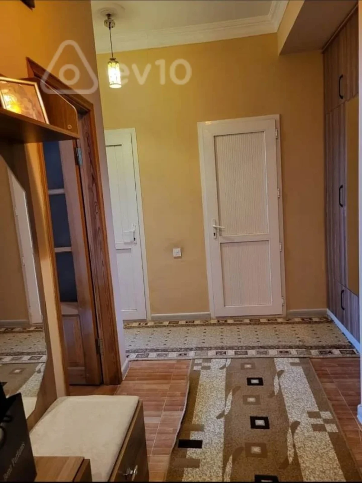 Satılır 2 otaqlı yeni tikili 74 m²