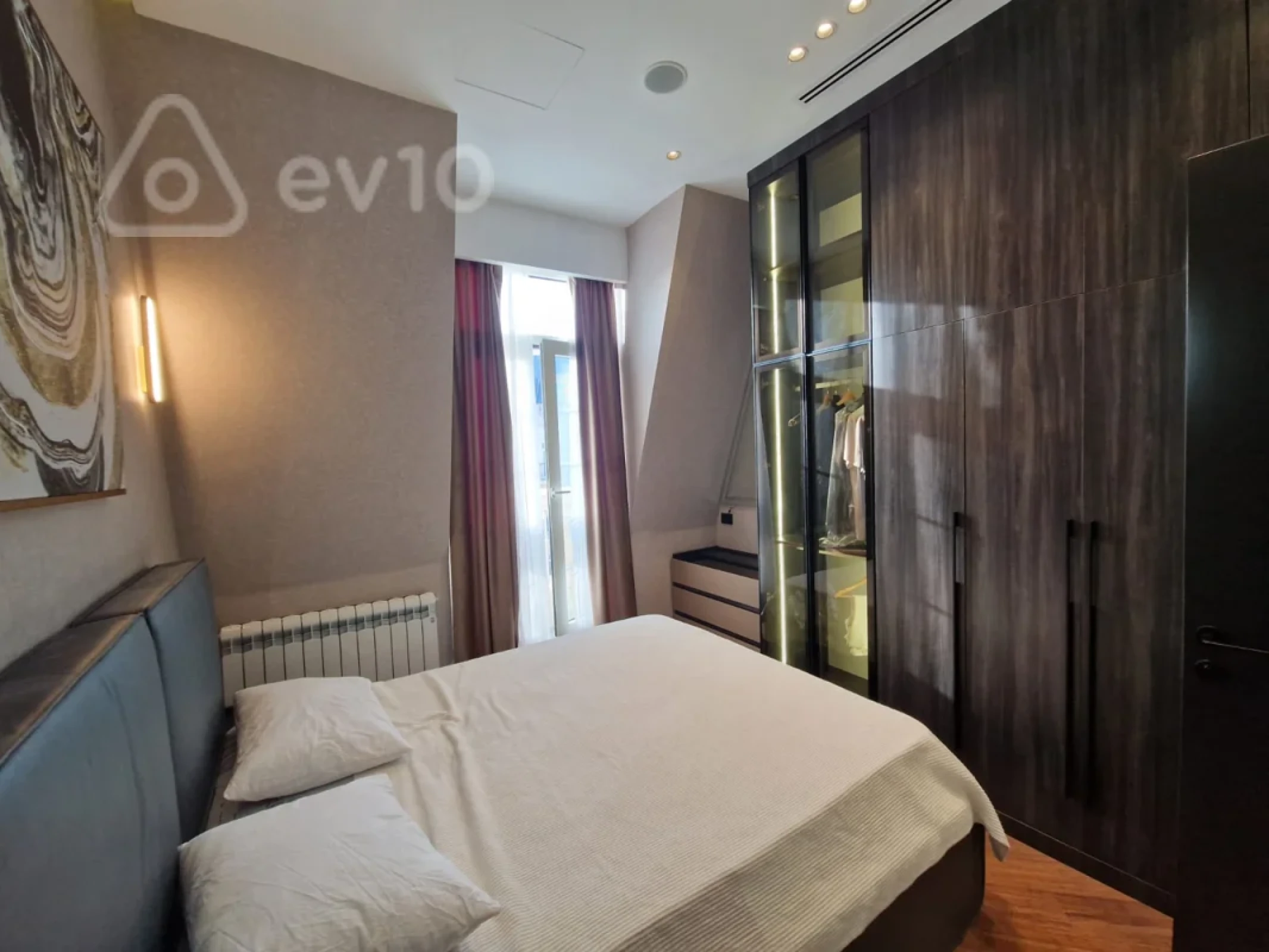 Kirayə verilir 2 otaqlı yeni tikili 70 m²