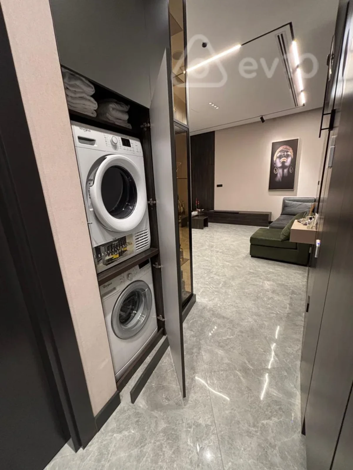 Kirayə verilir 2 otaqlı yeni tikili 70 m²