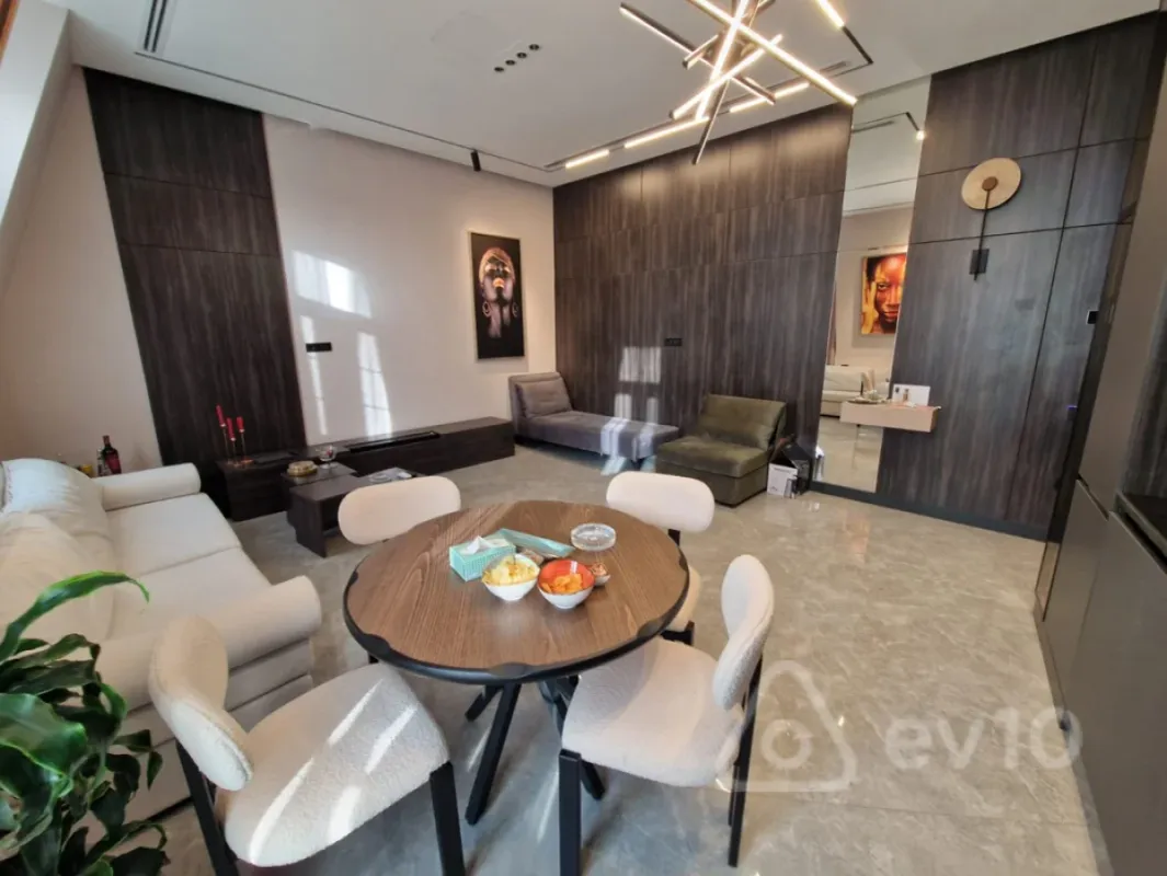 Kirayə verilir 2 otaqlı yeni tikili 70 m²