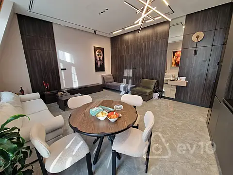 Kirayə verilir 2 otaqlı yeni tikili 70 m²