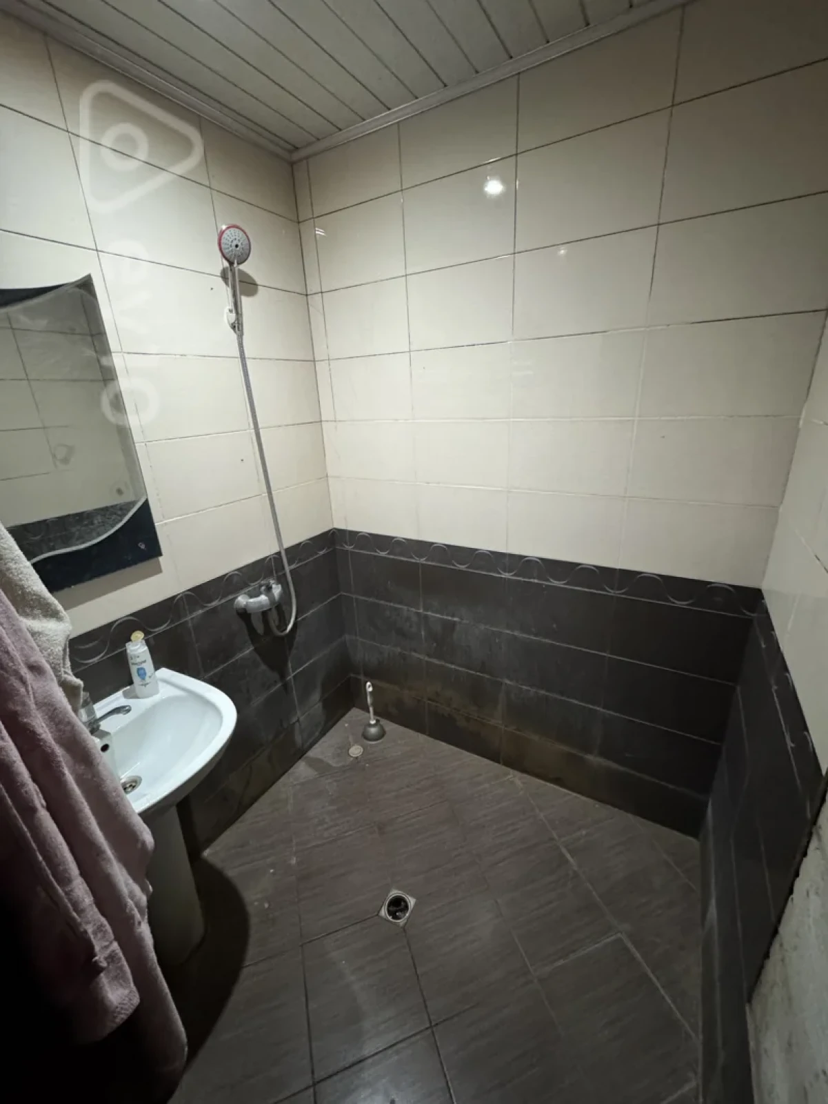 Kirayə verilir 3 otaqlı yeni tikili 100 m²