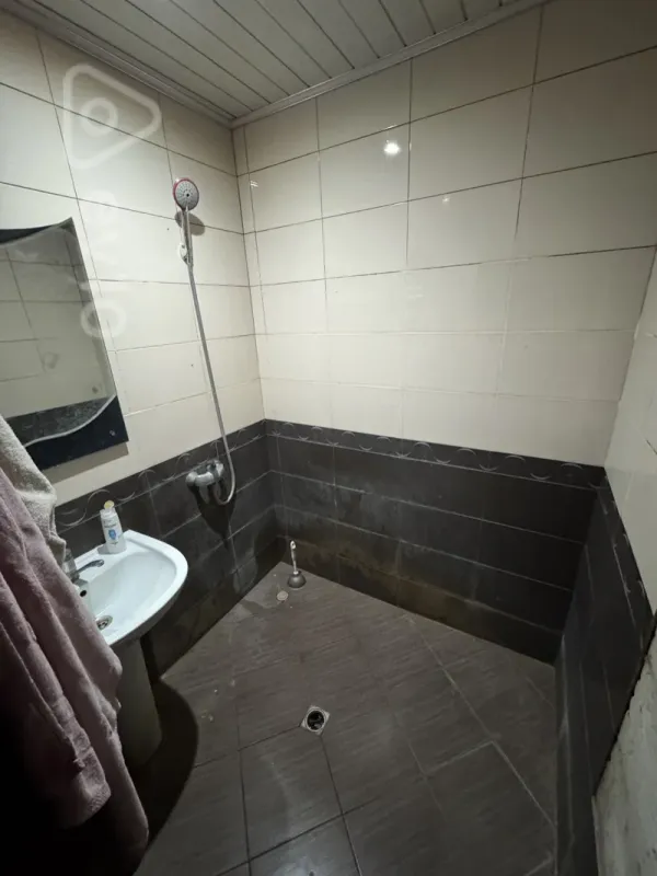 Kirayə verilir 3 otaqlı yeni tikili 100 m²