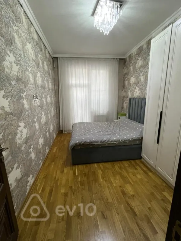 Satılır 2 otaqlı yeni tikili 52 m²