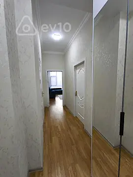 Kirayə verilir 2 otaqlı yeni tikili 68 m²