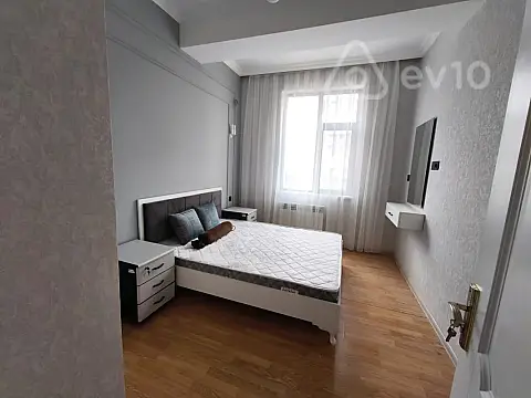 Kirayə verilir 2 otaqlı yeni tikili 68 m²