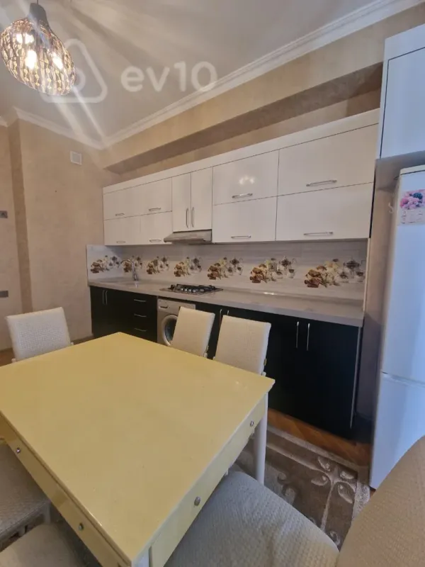 Satılır 2 otaqlı yeni tikili 90 m²